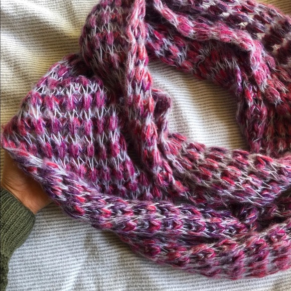 Infinity Scarves🧣 - Picture 2 of 3